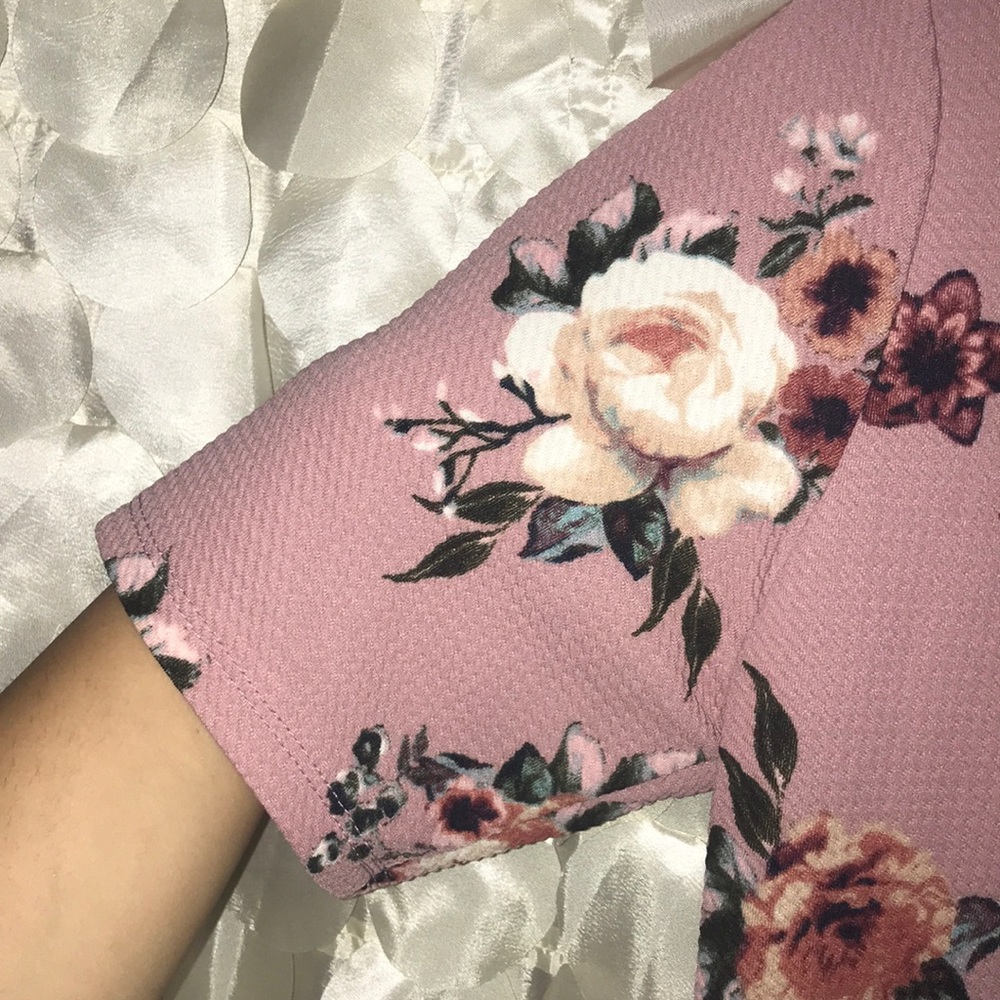 Dress - Picture 2 of 3